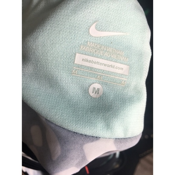 Nike Bundle Set Top and Pants - Picture 4 of 5